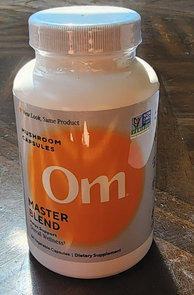 Om Mushrooms, Superfood Master Blend, 250 Mg, 84 Veg Caps Exp 9/27