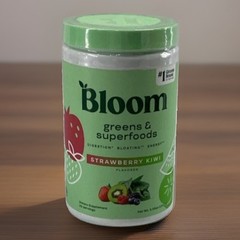 Bloom Nutrition Greens & Superfoods Strawberry Kiwi Exp 11/26 5.5oz 25 Servings