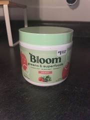 Bloom Nutrition Greens & Superfoods Powder Berry Flavor, 30 Servings, 5.8 oz