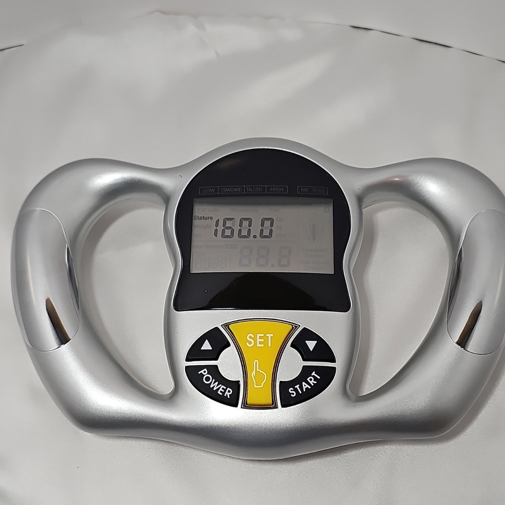 Body FatAnalyzer Handheld Digital Monitor Silver Battery Powered AAAM-3