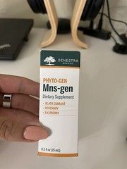 Mns-gen – Photo-gen by Seroyal Genestra – NEW – EXP 2024 -0.5 fl oz 15mL